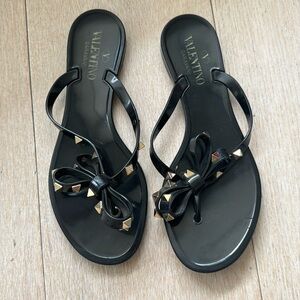 valentino rockstud sandala